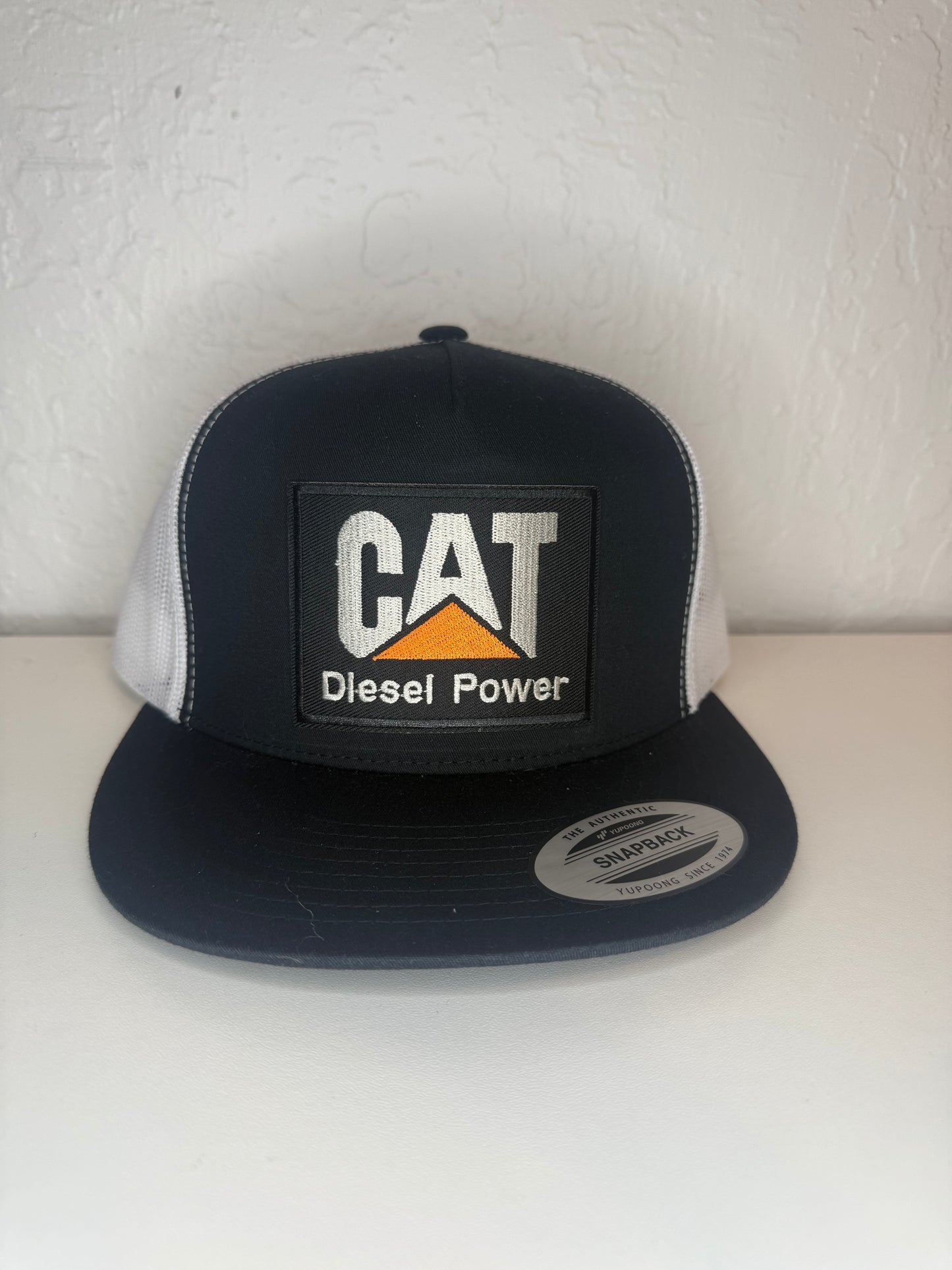 Black/White CAT